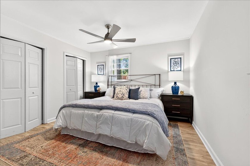 Beautifully updated 3-bedroom, 2-bath ranch offering over 2,000 - photo 34
