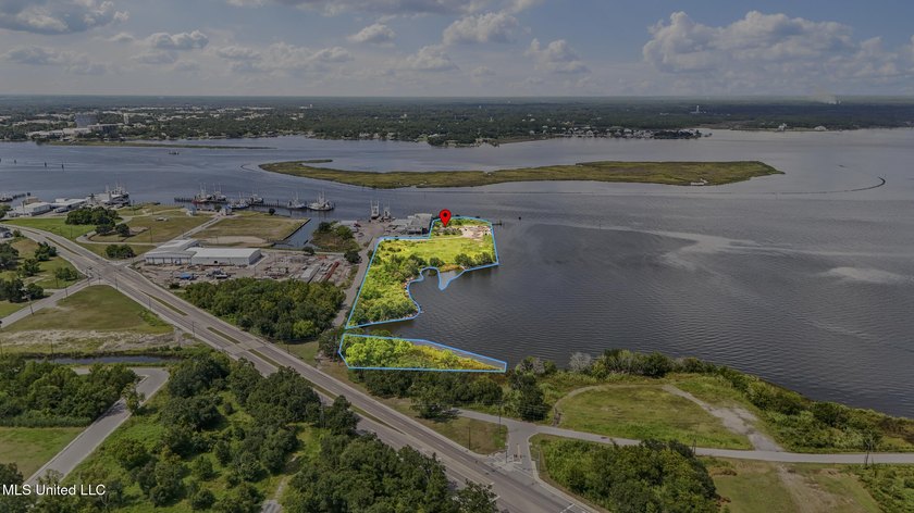 An extraordinary opportunity awaits on the Back Bay of Biloxi, a - photo 3
