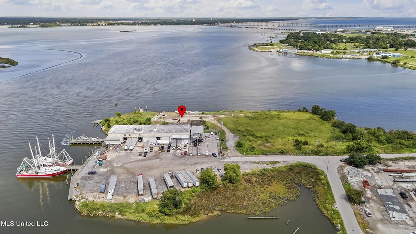 An extraordinary opportunity awaits on the Back Bay of Biloxi, a - photo 5