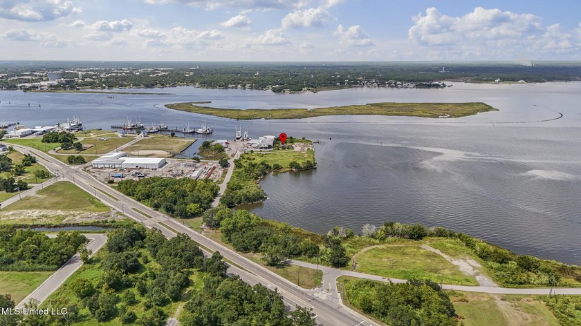 An extraordinary opportunity awaits on the Back Bay of Biloxi, a - photo 6