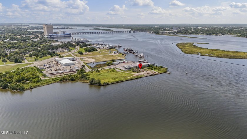 An extraordinary opportunity awaits on the Back Bay of Biloxi, a - photo 10
