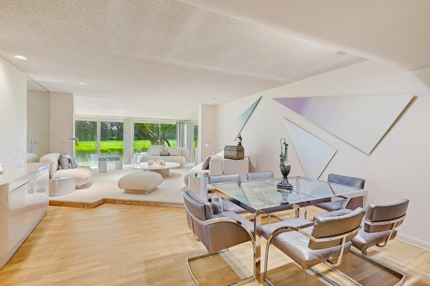 Beautifully maintained 3-bedroom townhouse in a sought-after 55+ - photo 8