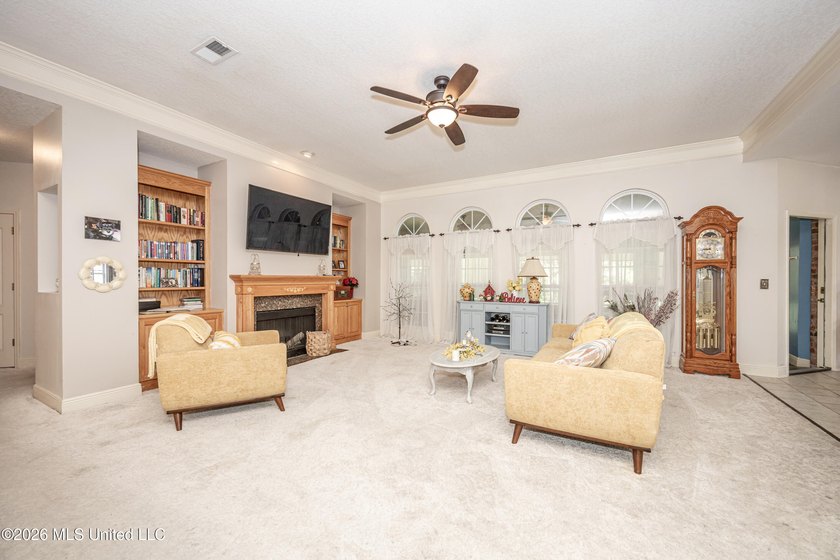 Looking for space, flexibility, and a neighborhood you'll love - photo 14