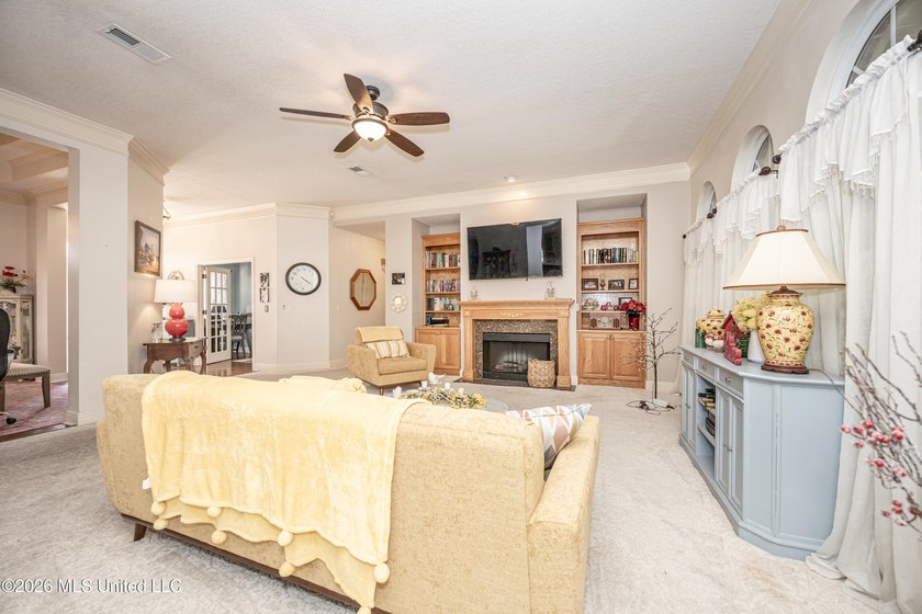 Looking for space, flexibility, and a neighborhood you'll love - photo 15
