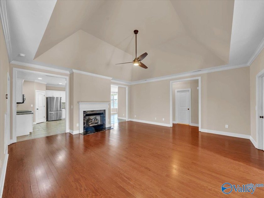 Open House Sunday Jul 19th 2-4PM *** Beautiful full brick home - photo 6