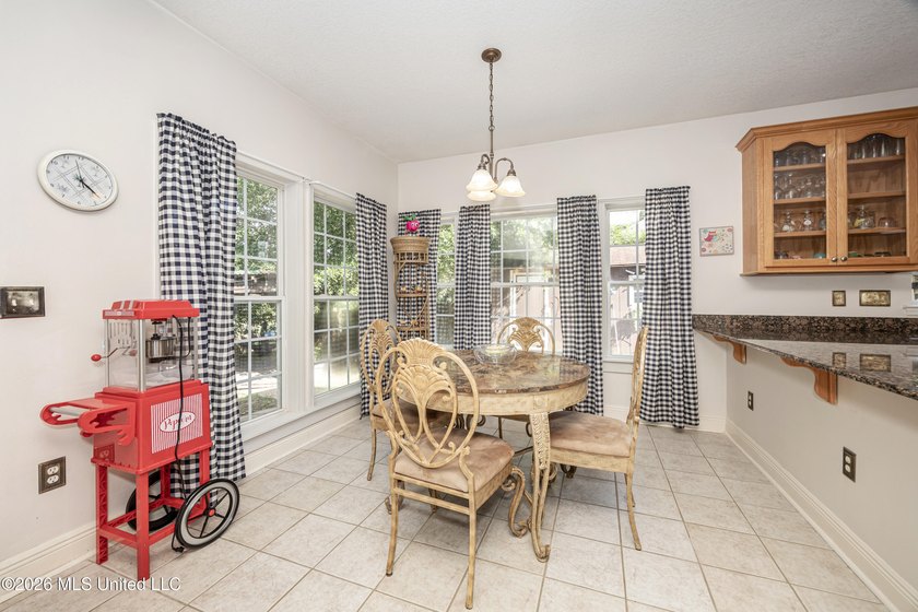 Looking for space, flexibility, and a neighborhood you'll love - photo 21