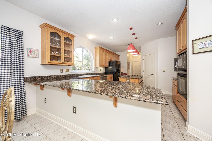Looking for space, flexibility, and a neighborhood you'll love - photo 22