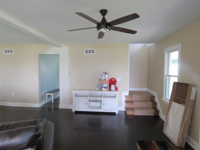 Beautifully remodeled 1 1/2 story home situated on 50 feet of - photo 8