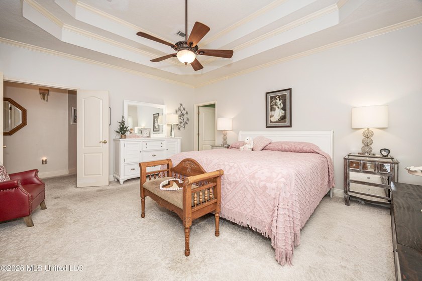 Looking for space, flexibility, and a neighborhood you'll love - photo 37