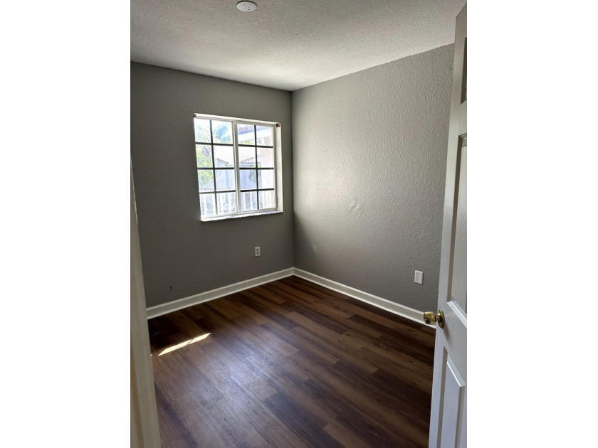 This Townhome is situated in the gated community of Arbor Park - photo 30