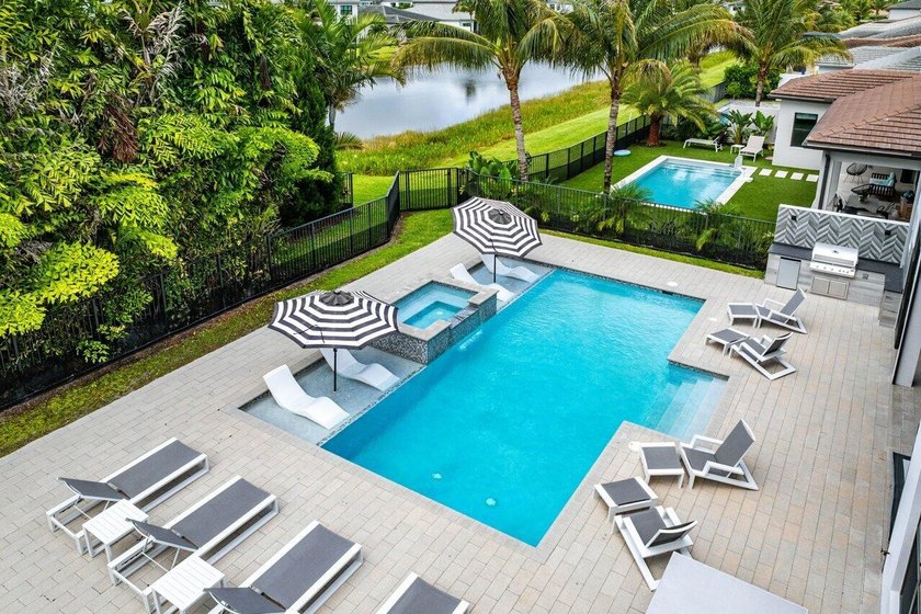 Rarely available and highly sought-after Laguna model in Lotus - photo 36
