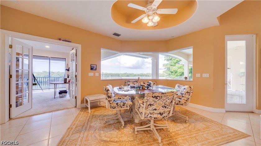 Exceptional Waterfront Luxury in Exclusive Jonathan Harbour! - photo 8