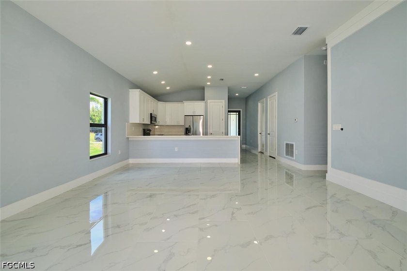 Welcome to this exceptional home in the highly sought-after area - photo 6