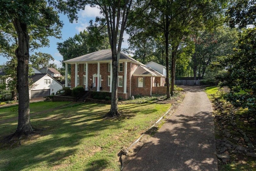 Exceptional Germantown home situated on over a half-acre lot - photo 3