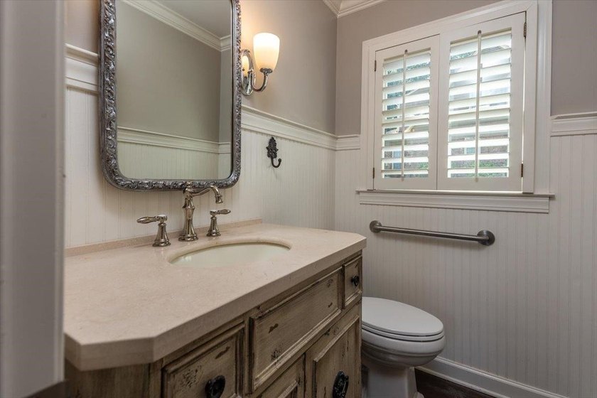 Exceptional Germantown home situated on over a half-acre lot - photo 10