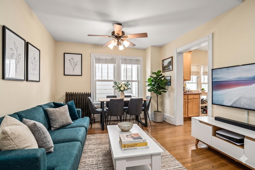 Rarely do you find a 2~flat with this much size, income, and - photo 6