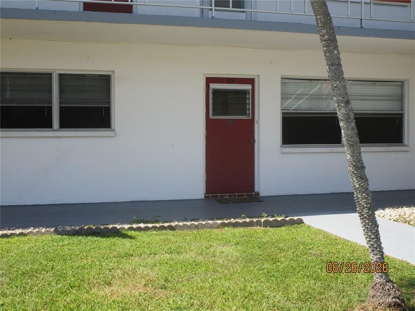 St. Pete's Best Kept Secret! 2BR/1Bth 1st floor in *R* Building - photo 2