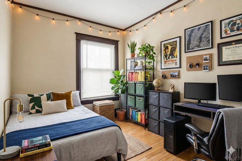 120~122 N Franklin St is a rare opportunity to own a - photo 5