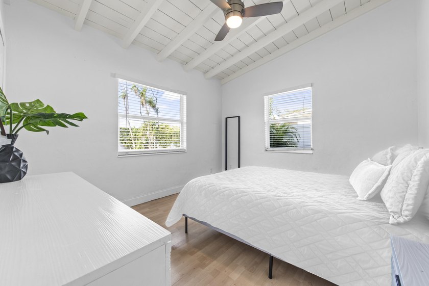 Charming 3-bedroom pool home in the heart of Wilton Manors - photo 11