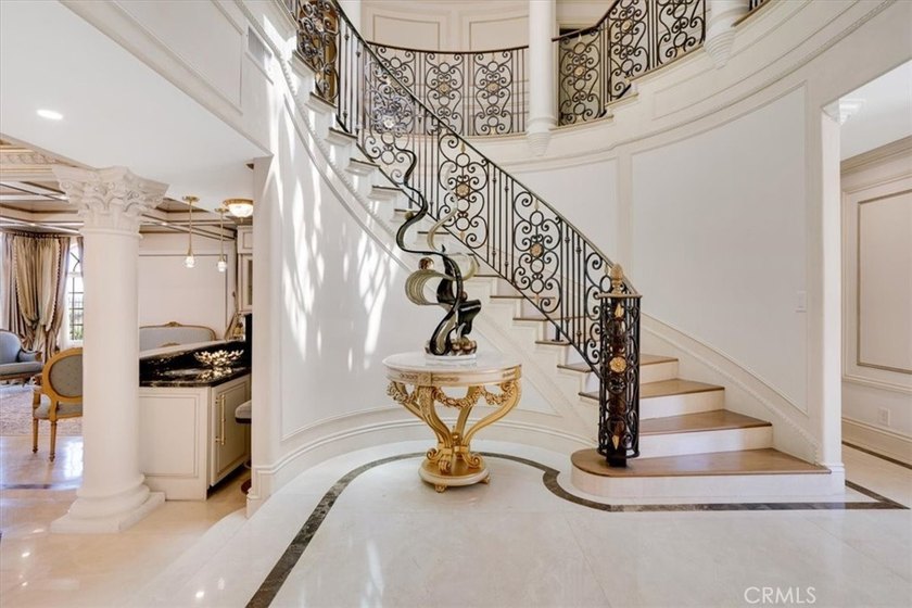 Once in a lifetime Opportunity to own this Spectacular Estate - photo 35