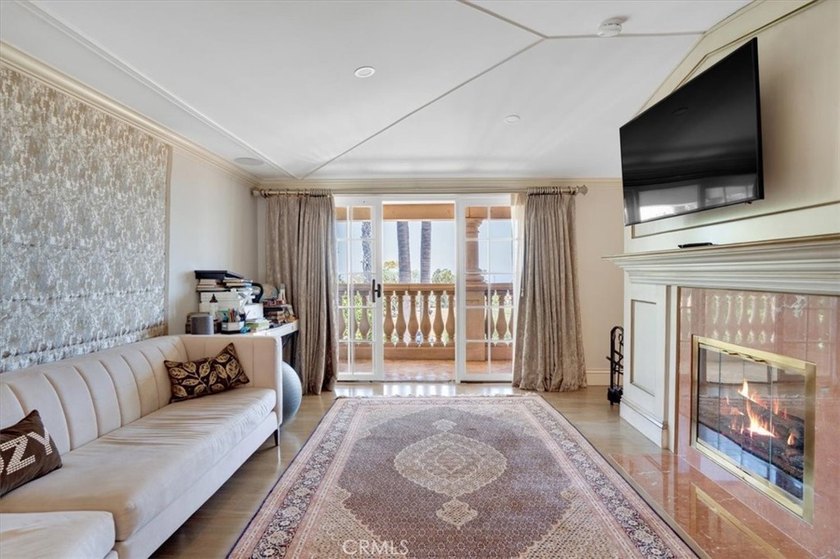 Once in a lifetime Opportunity to own this Spectacular Estate - photo 43