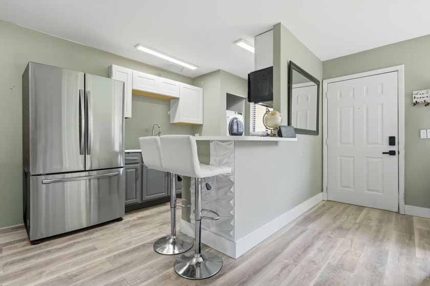 Welcome to this beautifully updated 2 bed 2 bath first-floor - photo 4