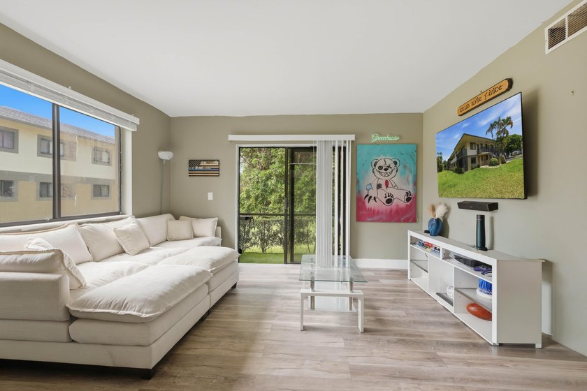 Welcome to this beautifully updated 2 bed 2 bath first-floor - photo 7
