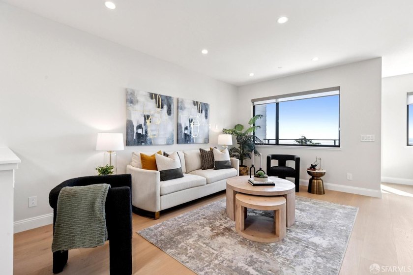 Introducing a truly exceptional offering in San Francisco. This - photo 4