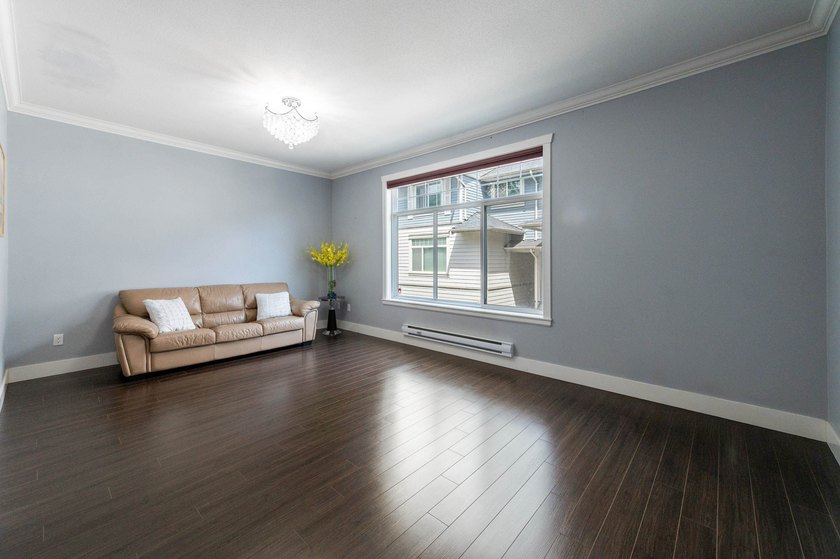 GUILDFORD GREEN complex! Fabulous CORNER unit offering nearly - photo 7