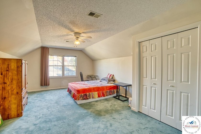 Discover luxury living with this stunning custom-built 5-bedroom - photo 20
