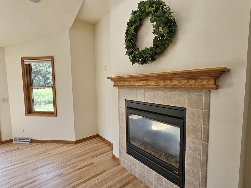Remarkable Custom Built home available in Grand Videre Estates - photo 6