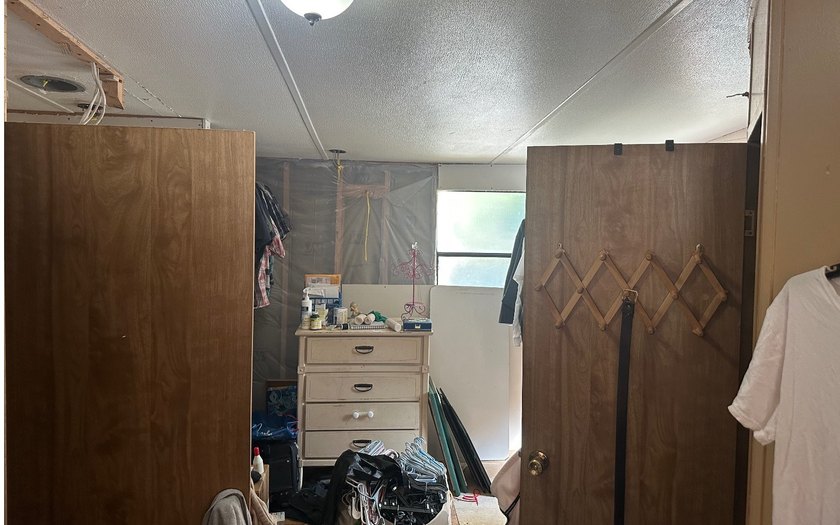 Basically BOGO! Two large manufactured homes on almost 2 acres - photo 23