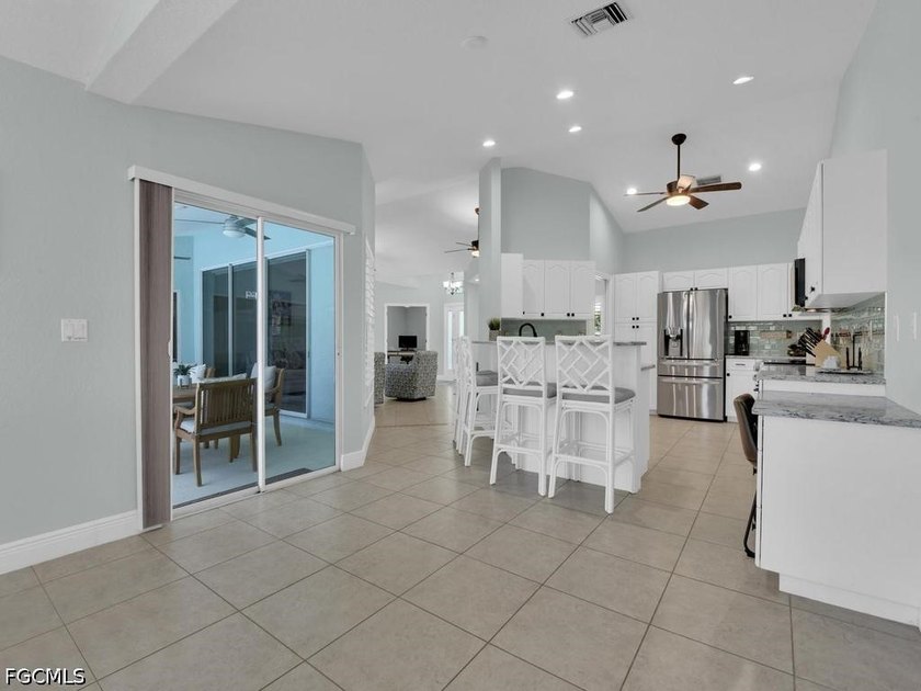 Welcome to the highly sought-after Rose Garden neighborhood in - photo 4