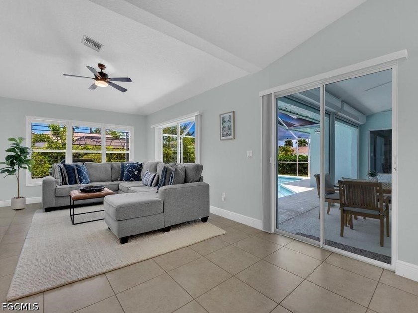 Welcome to the highly sought-after Rose Garden neighborhood in - photo 6