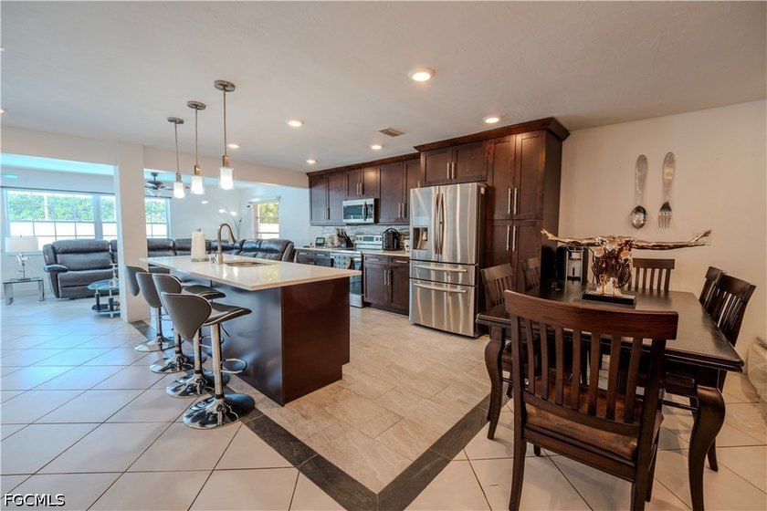 This is not your average Cape Coral home, and that's exactly the - photo 4