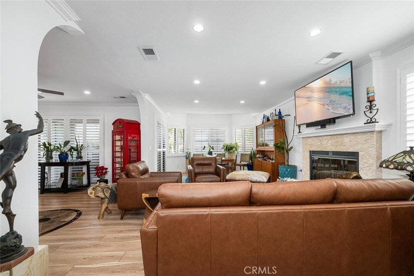 Seize this exceptional opportunity to own a spacious, updated - photo 10