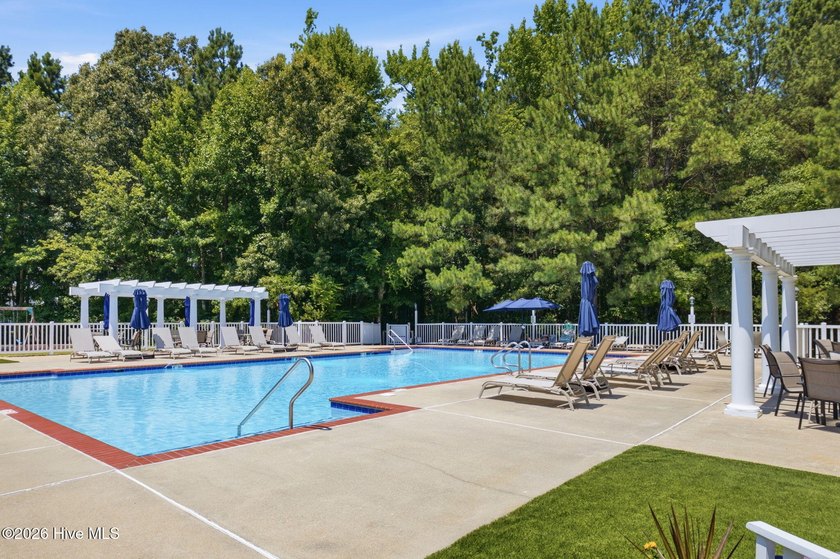 Welcome home to this beautifully maintained end-unit townhome in - photo 31