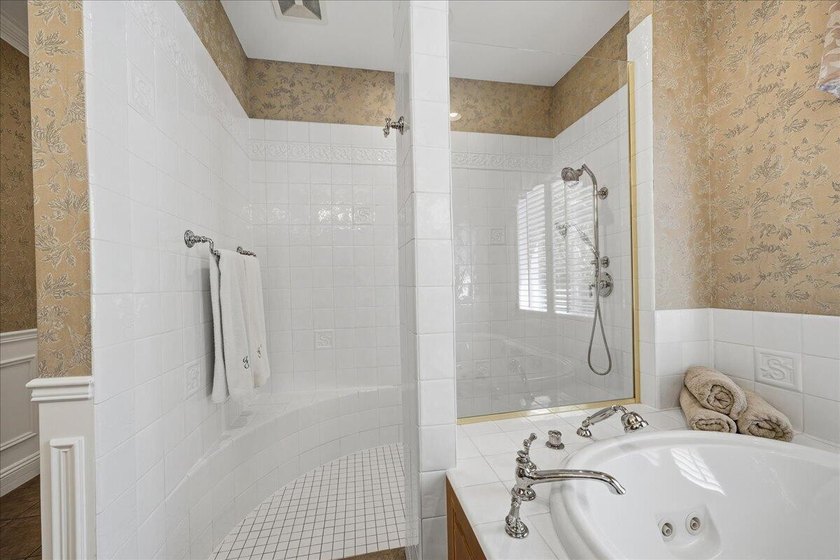 Offered for the first time in nearly two decades, this - photo 22