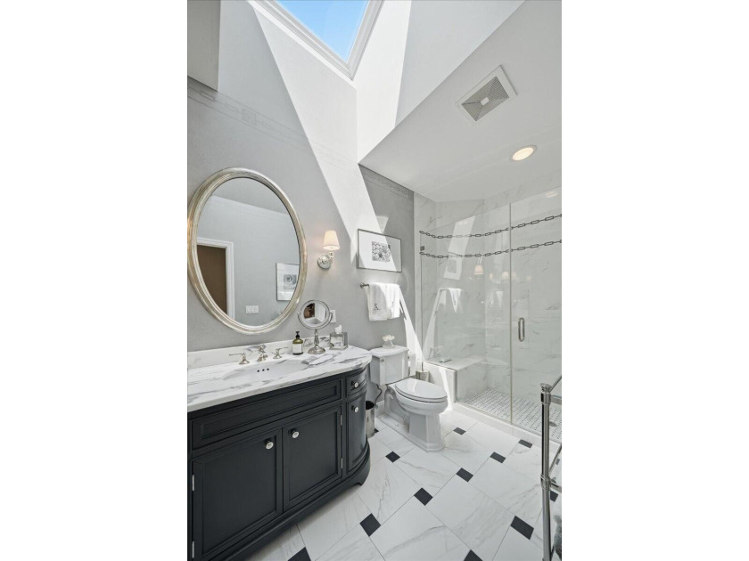 Offered for the first time in nearly two decades, this - photo 29