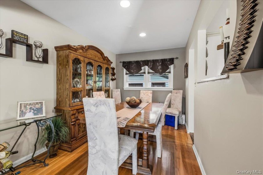 Welcome to 2565 Natta Blvd, a beautifully maintained 4-bedroom - photo 8