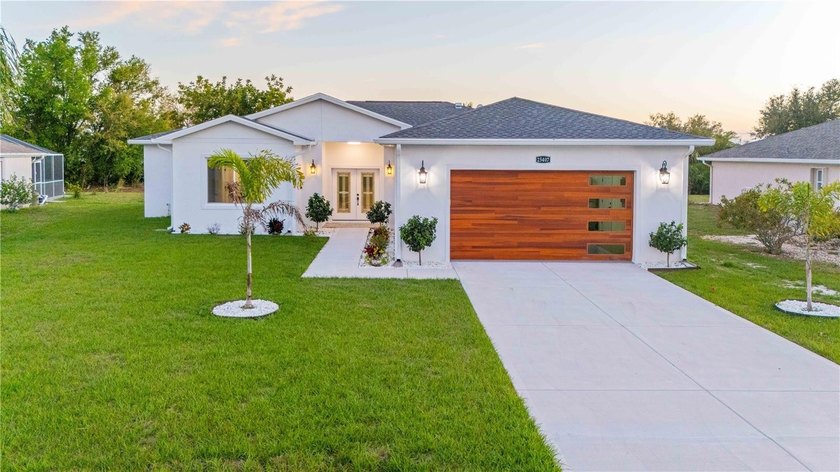 Welcome to your piece of paradise in the highly sought after - photo 9