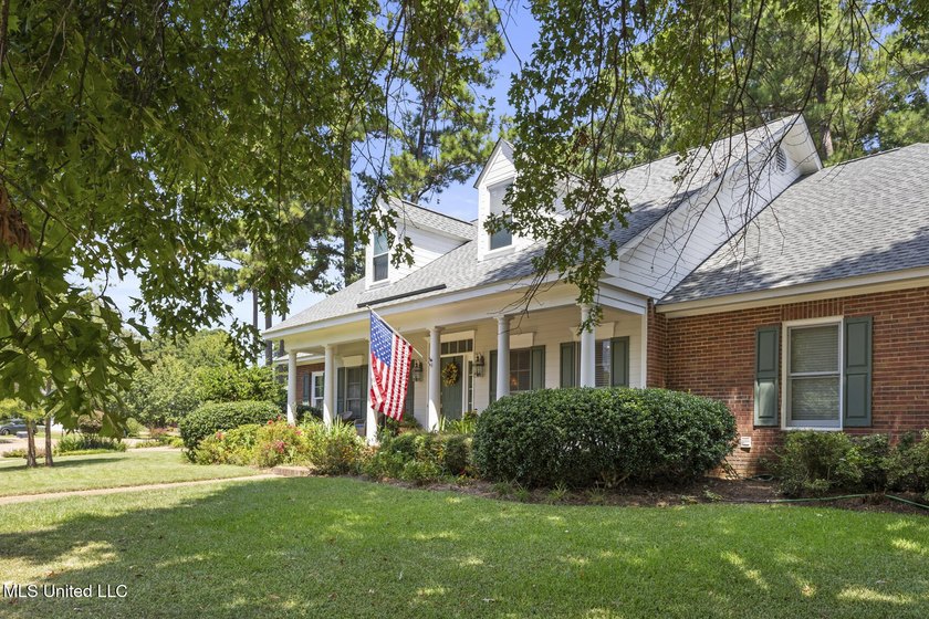 This one is a cream puff and a must see. 614 Kinsington has 5 - photo 4