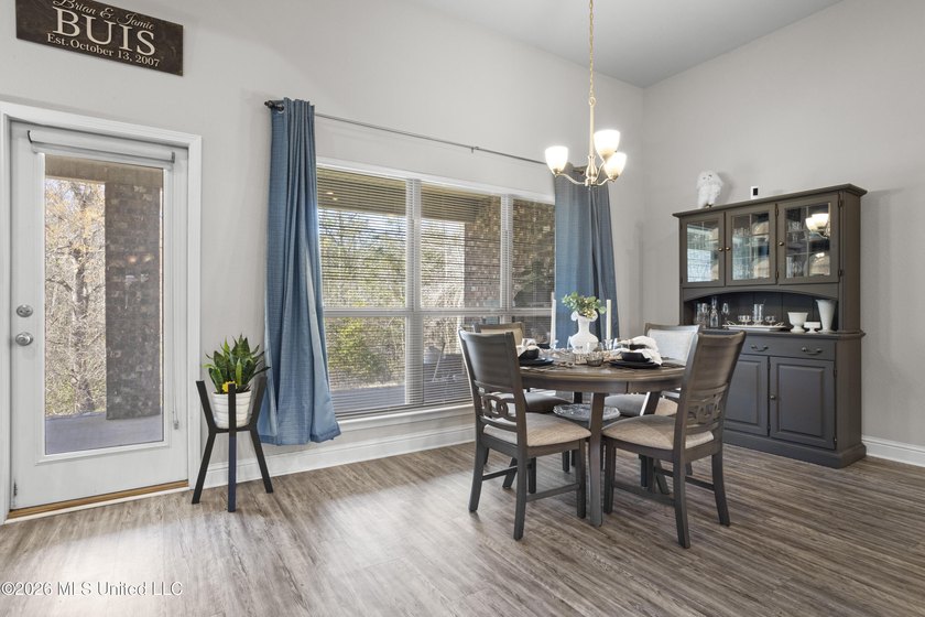 Beautiful 5-year-old Kingston floor plan by D.R. Horton - photo 16