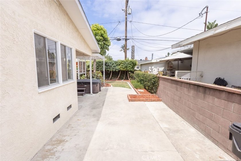 Location is everything. Don't miss this opportunity in the heart - photo 19