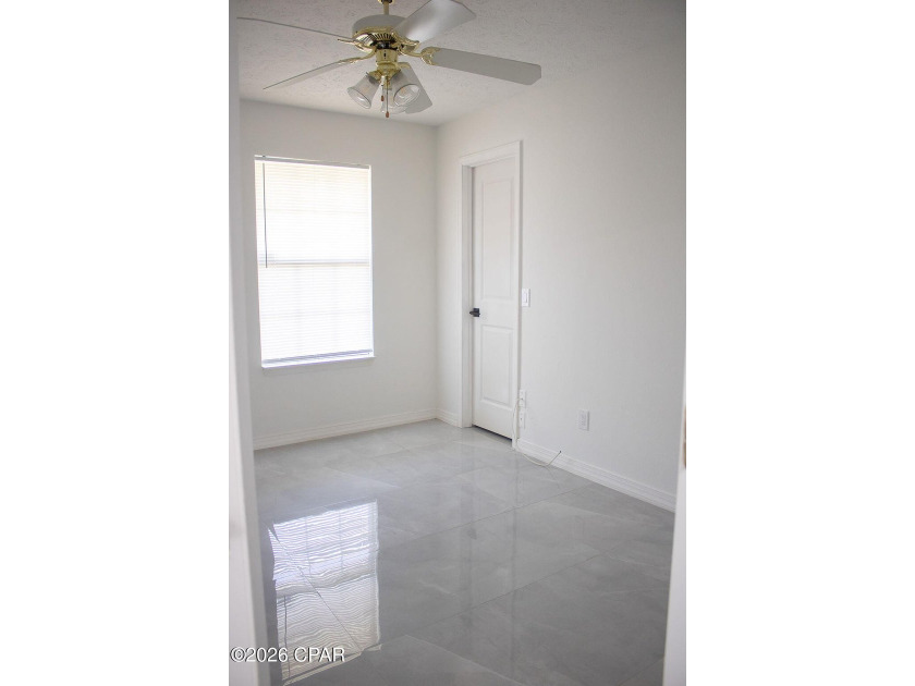 Beautiful property of 5 bedrooms &amp; 3 bathrooms, Completely - photo 22