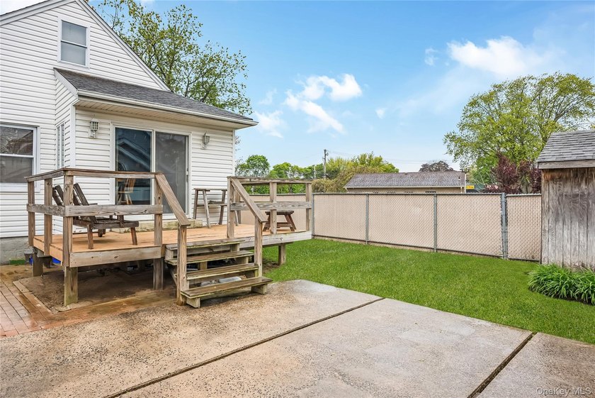 Move In Ready Home In The Desirable Oceanside School District! - photo 23