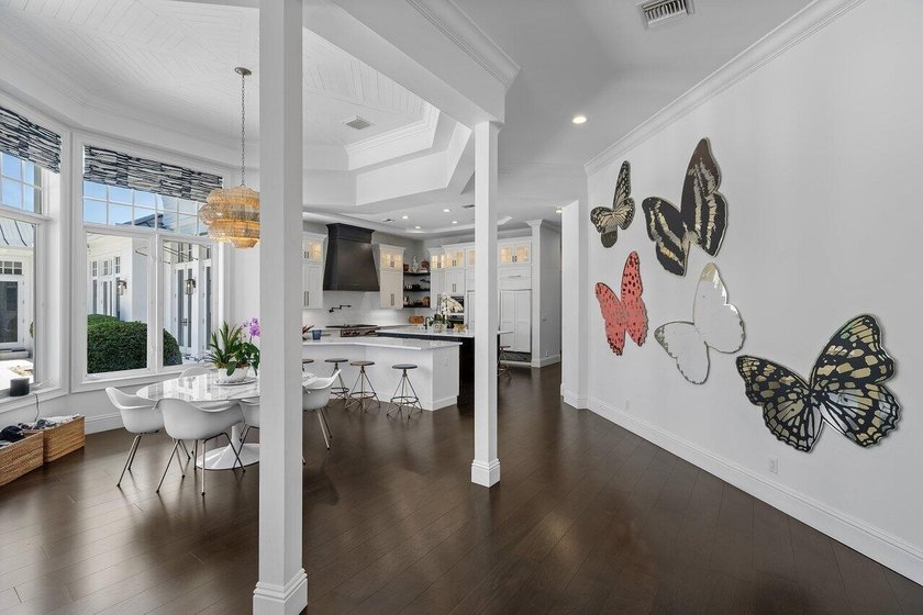 Situated on an expansive oversized lot, this exceptional 6 BD, 7 - photo 17