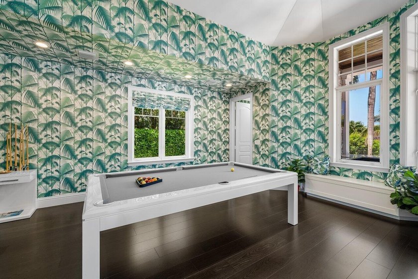 Situated on an expansive oversized lot, this exceptional 6 BD, 7 - photo 22