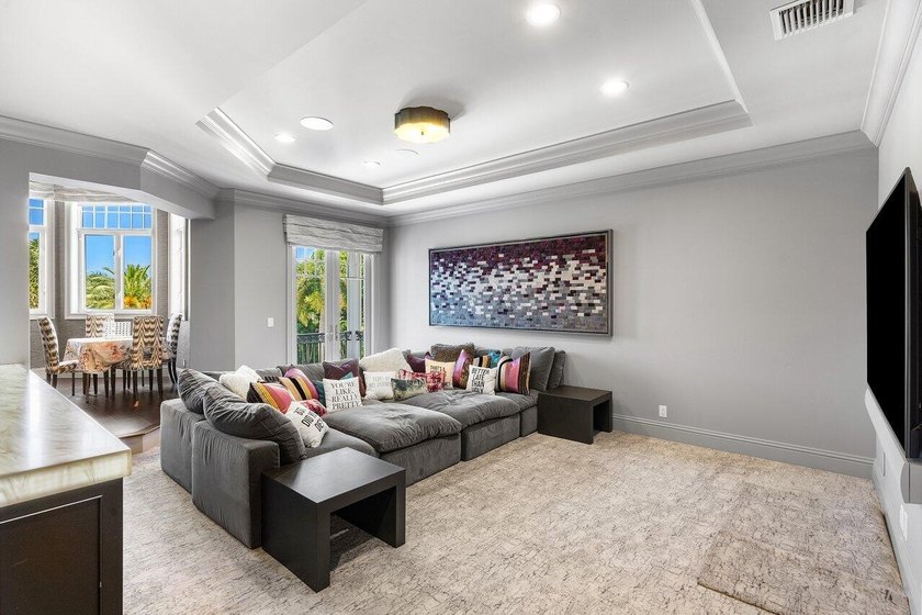 Situated on an expansive oversized lot, this exceptional 6 BD, 7 - photo 37