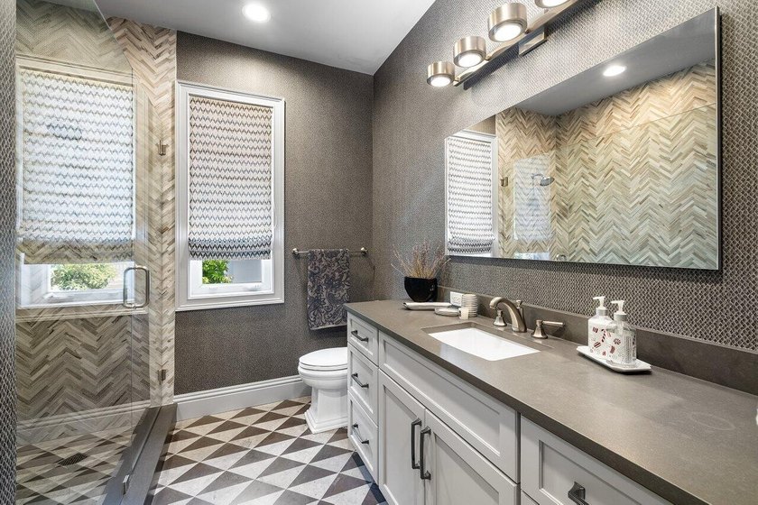 Situated on an expansive oversized lot, this exceptional 6 BD, 7 - photo 39